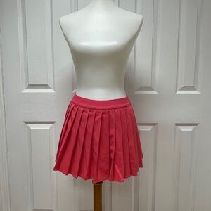 Lululemon High-Rise Pleated Tennis Skirt - Size 4.